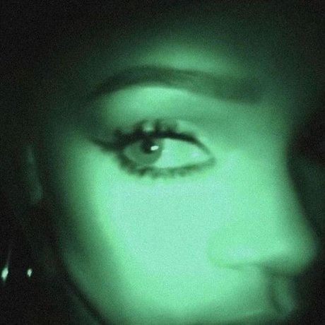 Naken läckt OnlyFans-bild av Tai