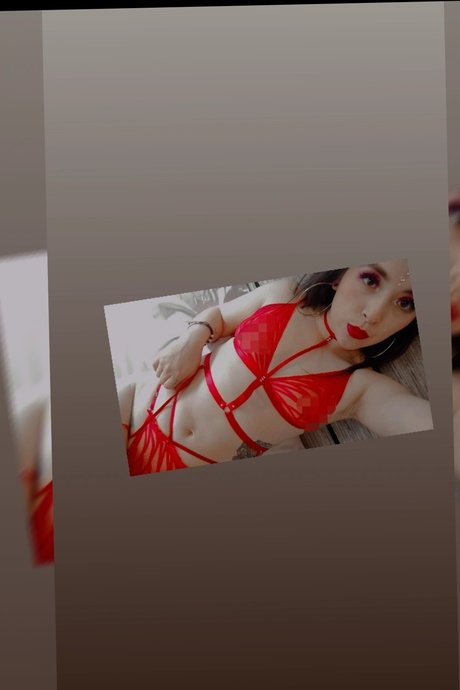 Nahá fotka uniklých OnlyFans od Michelle Ortiz
