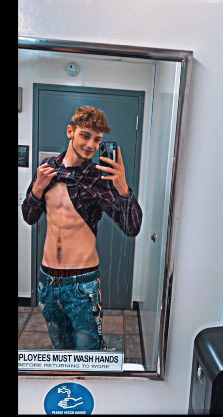 Nahá fotka uniklých OnlyFans od Taylor Miller