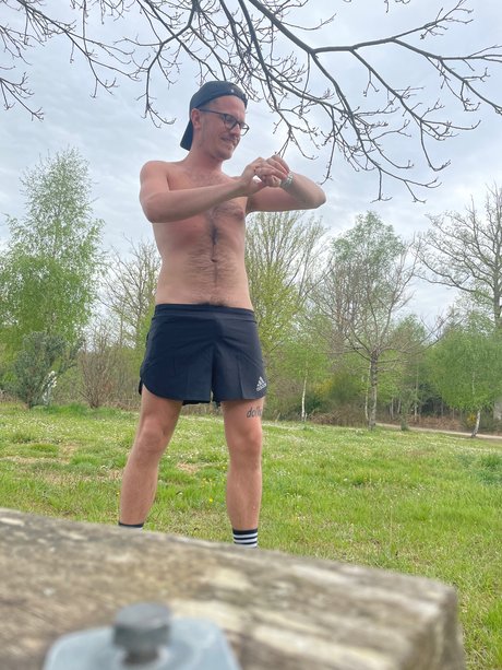 Naken läckt OnlyFans-bild av Teddy