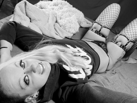 Naken läckt OnlyFans-bild av Gothiccprincess