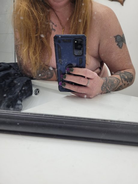 Naken läckt OnlyFans-bild av Dakota