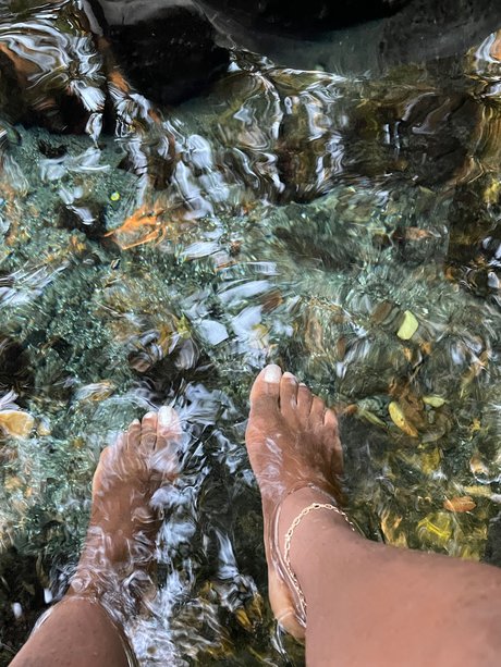 Nahá fotka uniklých OnlyFans od London
