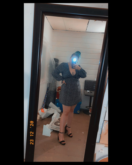 Naken lekkede OnlyFans-bilde av Bunny 