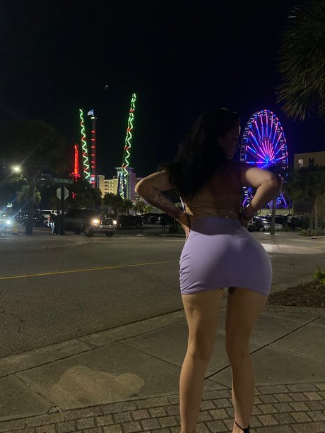 Naken lekkede OnlyFans-bilde av Paris