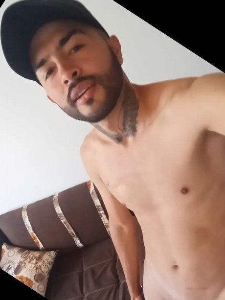 Naken lekkede OnlyFans-bilde av Leo Tarazona
