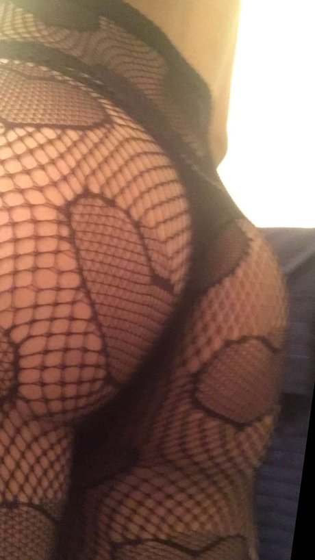 Naken läckt OnlyFans-bild av Olivia Pope