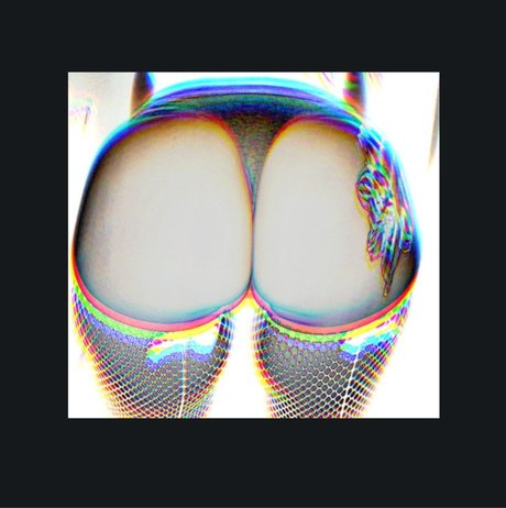 Naken lekkede OnlyFans-bilde av Jaz