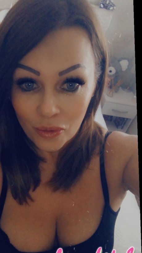 Naken läckt OnlyFans-bild av Ms N Xxx Lets Party 