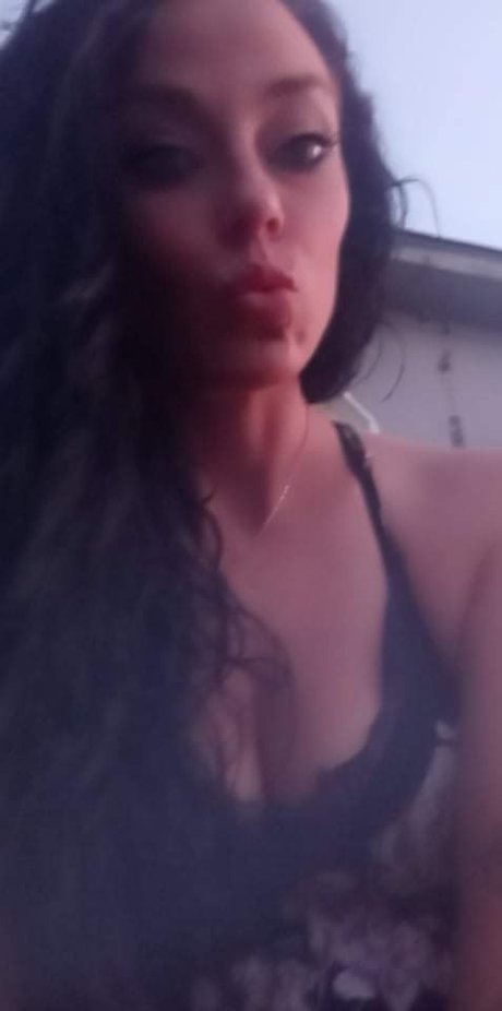 Naken lekkede OnlyFans-bilde av Codi