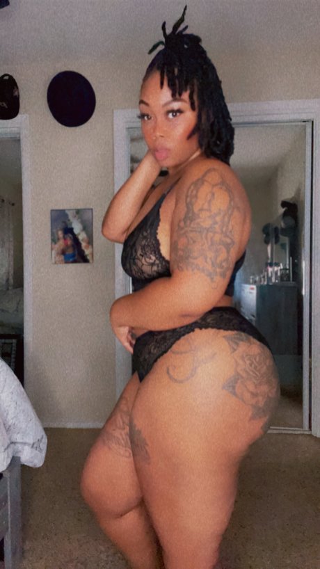 Nahá fotka uniklých OnlyFans od Kandi