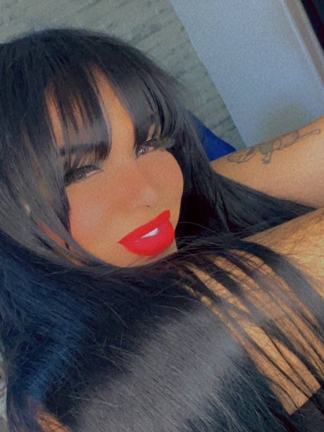 Naken lekkede OnlyFans-bilde av Selenaspicetrans