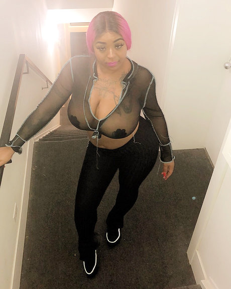 Foto desnuda filtrada de OnlyFans de Amazing