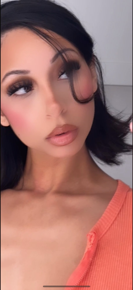 Naken lekkede OnlyFans-bilde av Kala