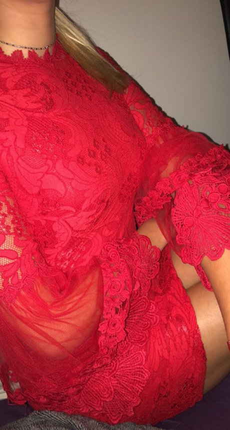 Naken lekkede OnlyFans-bilde av Elea