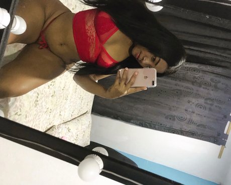 Naken lekkede OnlyFans-bilde av Daniela Garcia