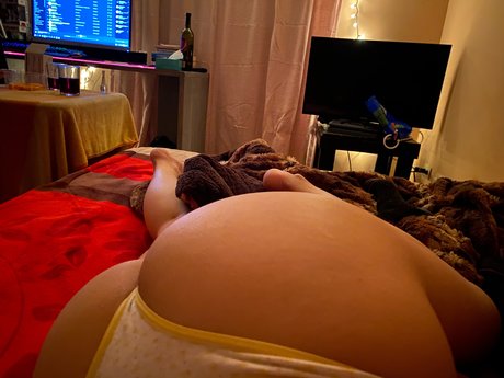 Обнаженная фотография утечки OnlyFans от Karlapetitte