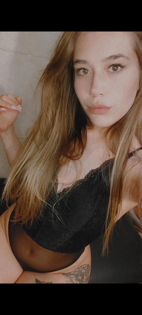Naken läckt OnlyFans-bild av Dayana