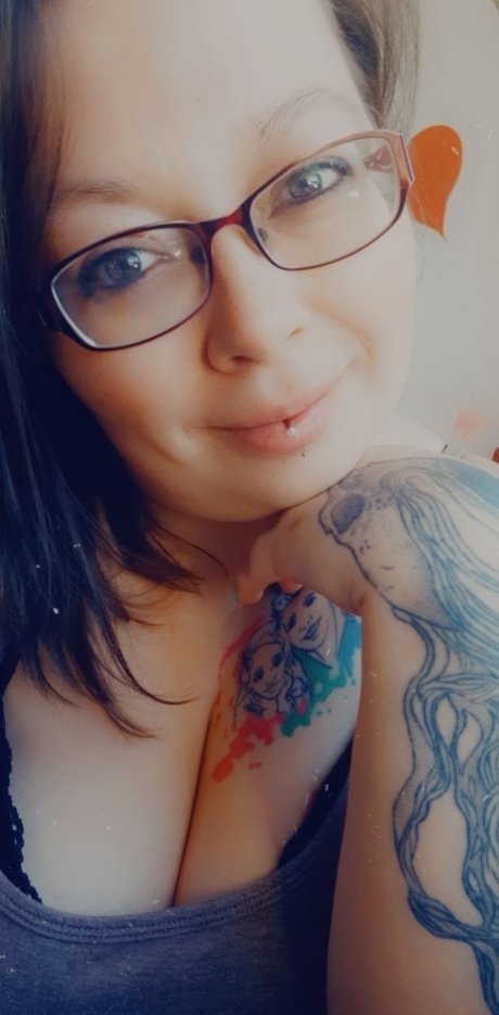 Naken läckt OnlyFans-bild av Roxzy