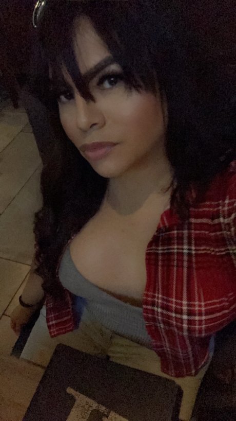 Naken lekkede OnlyFans-bilde av Khloe Transexual