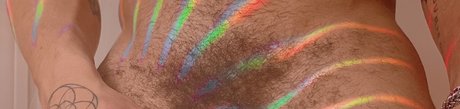 Naken läckt OnlyFans-bild av My Queer Fans