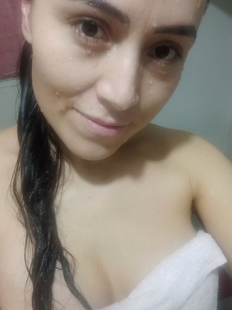 Naken lekkede OnlyFans-bilde av Sam