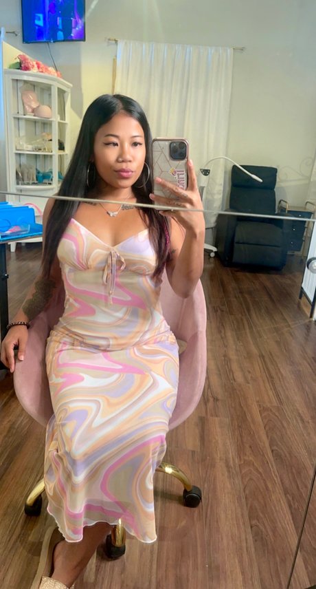 Naken lekkede OnlyFans-bilde av Tokyo Driftt