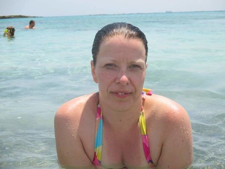 Naken lekkede OnlyFans-bilde av Mamma