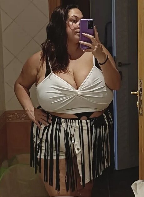 Alaston vuotanut OnlyFans-kuva Laura Chiaramonte