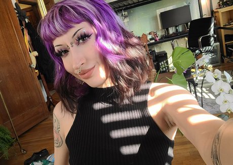 Naken lekkede OnlyFans-bilde av Lucyluciid