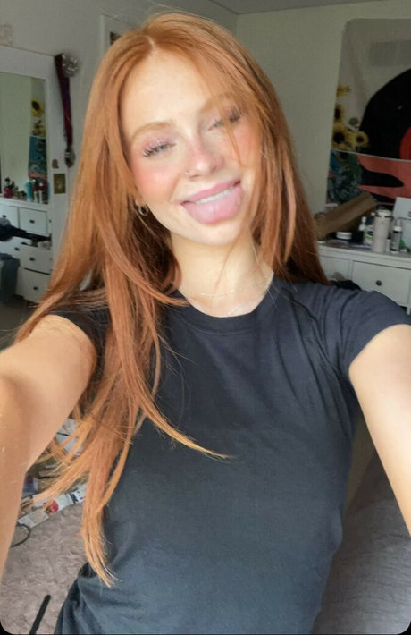 Naken läckt OnlyFans-bild av Harley Haisley
