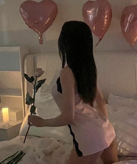 Naken lekkede OnlyFans-bilde av Kaitlynn Rhenea Asmr