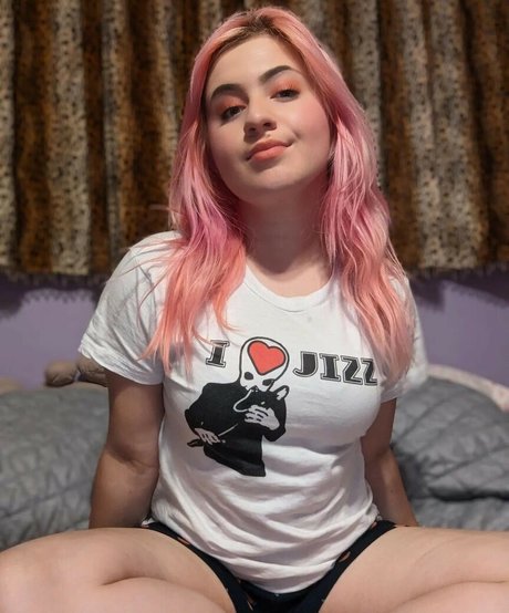 Naken läckt OnlyFans-bild av Sawyeurism