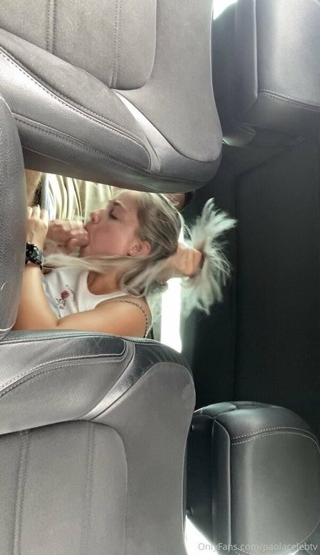Naken lekkede OnlyFans-bilde av Paola Celeb Vip