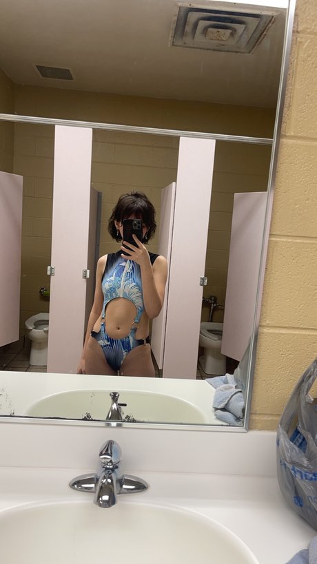 Foto nua vazada do OnlyFans de Robin
