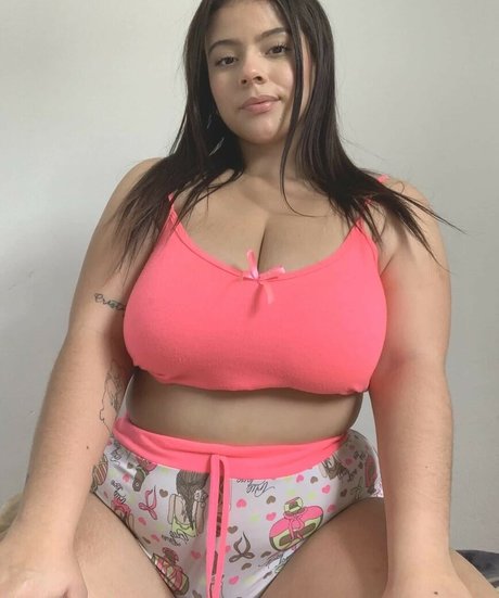 Naken lekkede OnlyFans-bilde av Mariamommymilkers