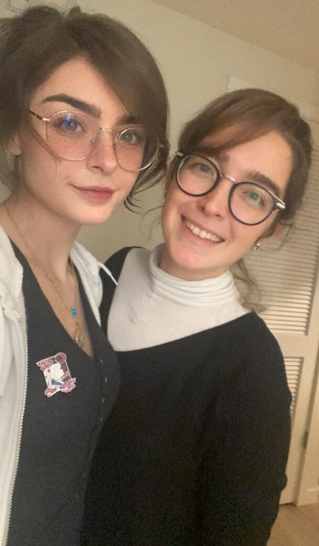 Naken lekkede OnlyFans-bilde av Deputyaruuu