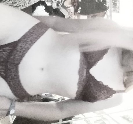 Saskia0