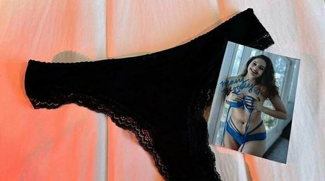 Alasti lekkinud OnlyFans-i pilt Marymoody