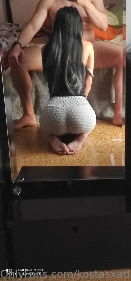 Naken lekkede OnlyFans-bilde av Kostasxadriana
