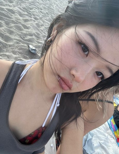 Naken lekkede OnlyFans-bilde av Leasungg