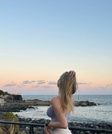 Lenaahdl OnlyFans泄露裸照