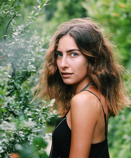 Naken läckt OnlyFans-bild av Hazar Motan