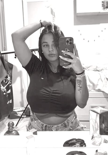 Nagie wyciekłe zdjęcie OnlyFans od Anneris