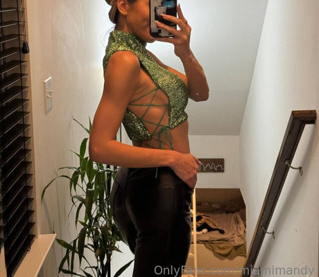 Nøgent lækket OnlyFans-billede af Miami Mandy