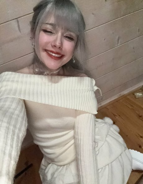 Naken lekkede OnlyFans-bilde av Little Giuli
