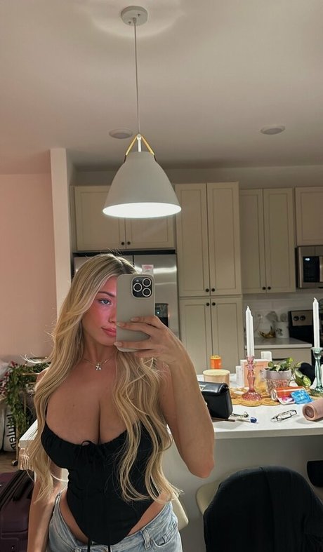 Nacktes geleaktes OnlyFans-Foto von Sara Brooks