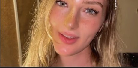Yourblondegirlie