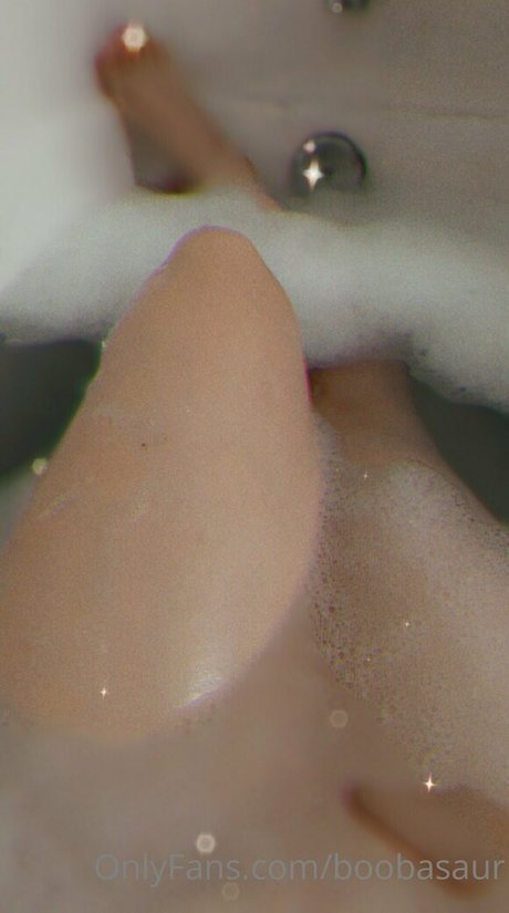 Nacktes geleaktes OnlyFans-Foto von Boobasaur