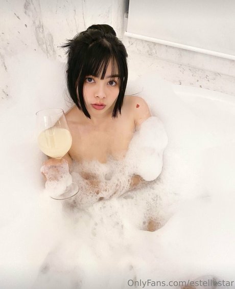 Nagie wyciekłe zdjęcie OnlyFans od Estelleshiori
